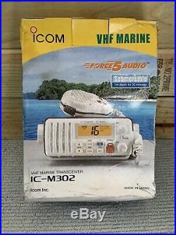 Marine Boat Radio ICOM M302 VHF Optional Mount BLACK IC-M302 Submersible