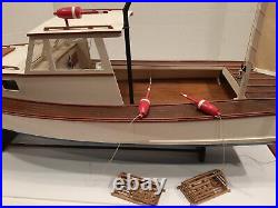 Midwest The Maine Lobster Boat All Wood 30 Radio Controlled RC Built & Ready
