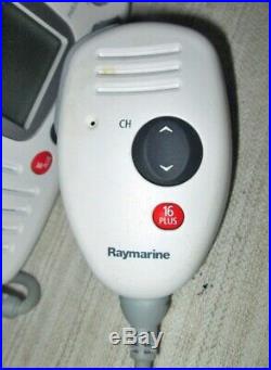 Raymarine Ray 48 Model E43020 VHF Marine Boat / Ship Radio White with Microphone